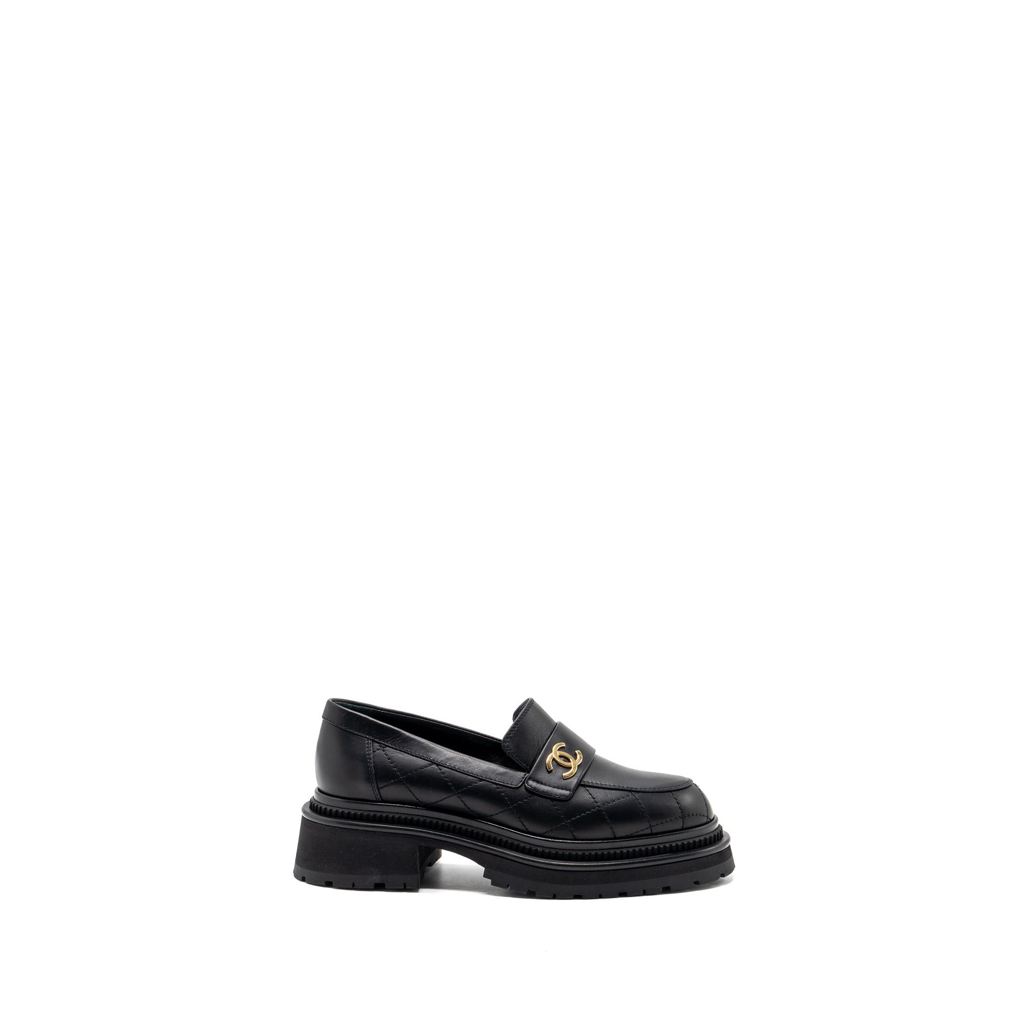 CHANEL CC LOGO LOAFER BLACK GHW