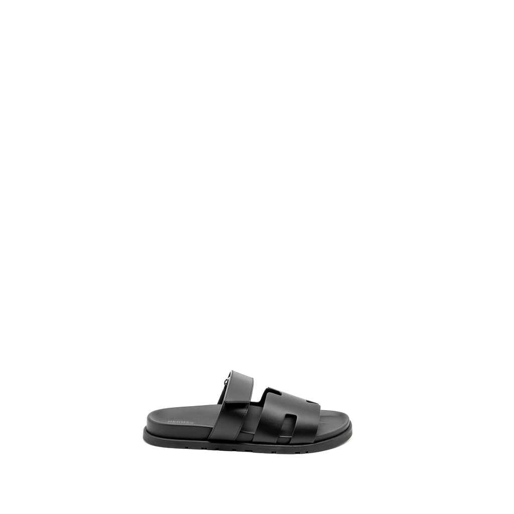 HERMES MEN’S CHYPRE SANDALS BLACK