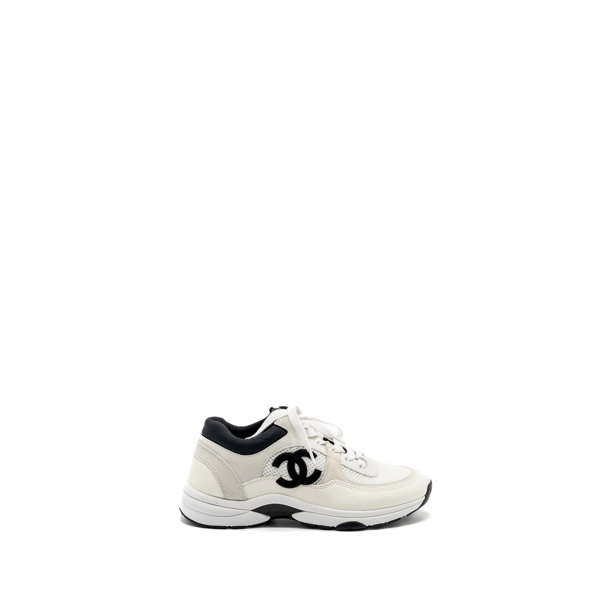 CHANEL CC LOGO TRAINER/SNEAKERS WHITE/BLACK