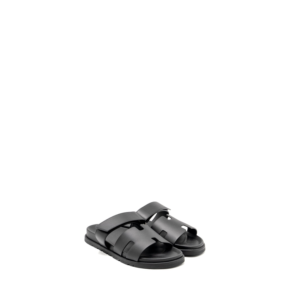 HERMES MEN’S CHYPRE SANDALS BLACK