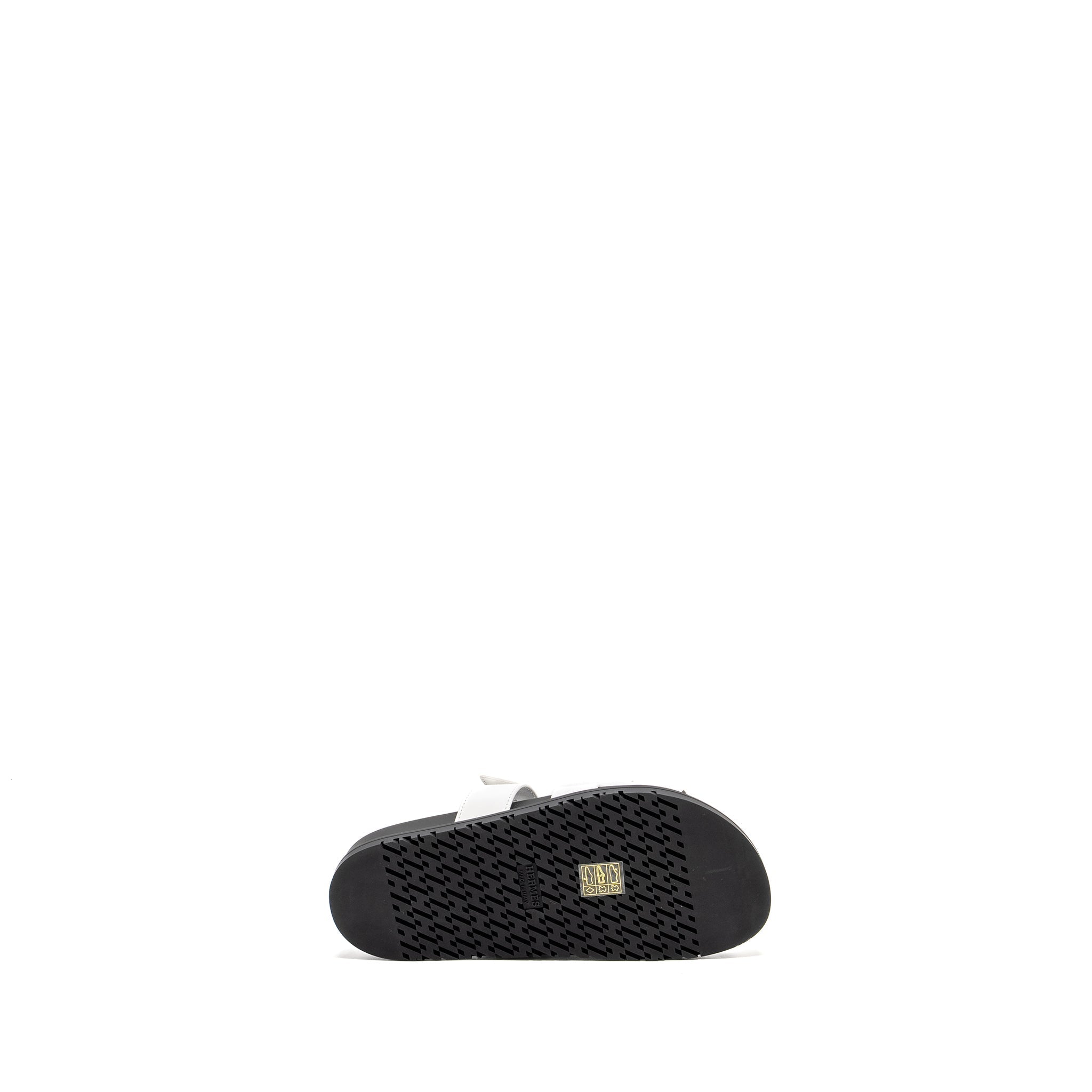 HERMES CHYPRE SANDALS CALFSKIN WHITE / BLACK
