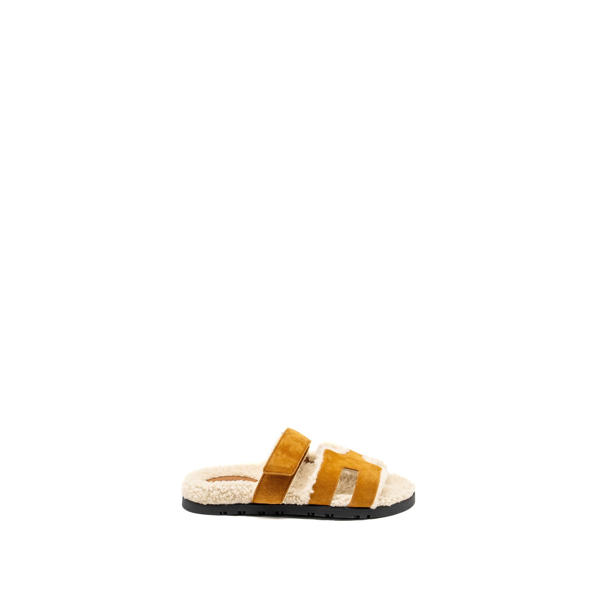 HERMES CHYPRE SANDALS CHÈVRE GOATSKIN /SHEARLING NATUREL / ECRU