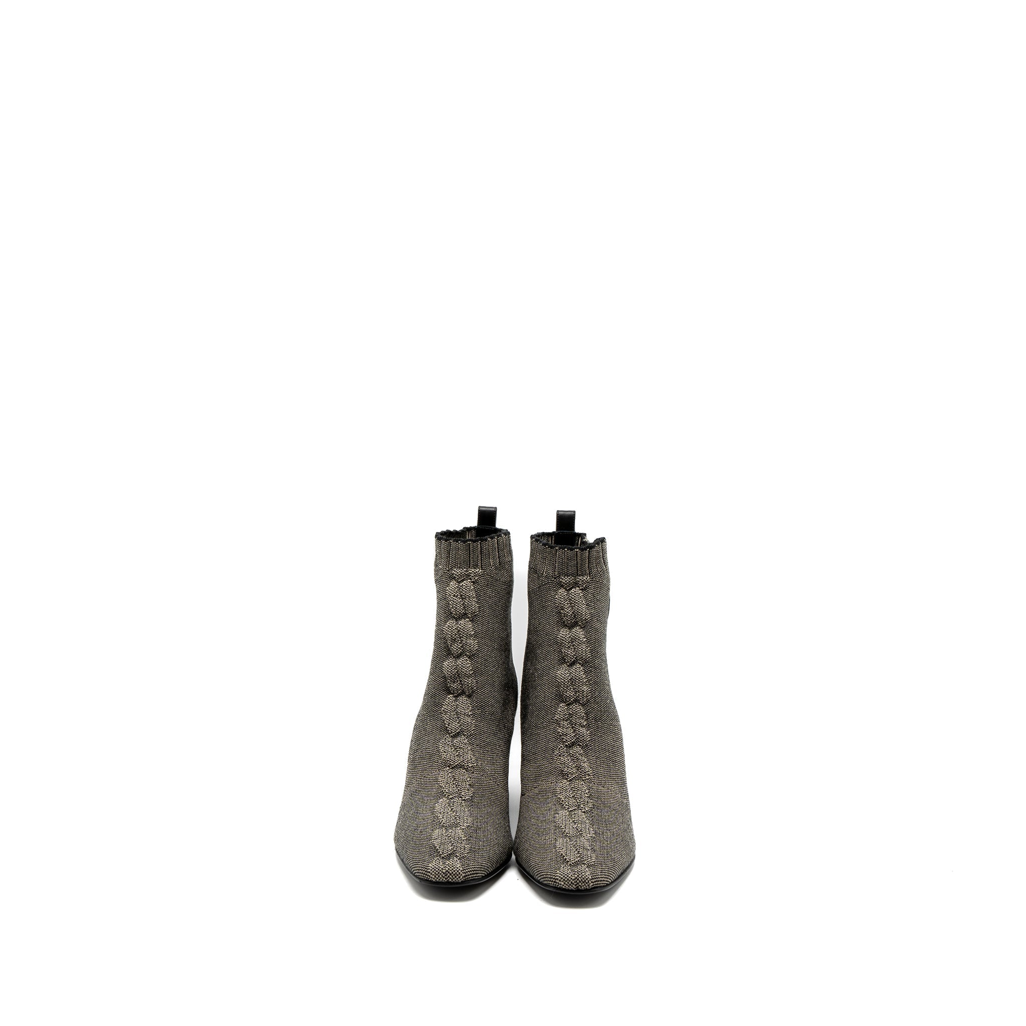HERMES GOLFER ANKLE BOOT CALFSKIN NOCCIOLA/BLACK