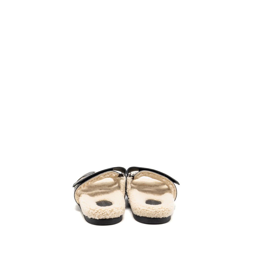 HERMES CHYPRE SANDAL CALFSKIN/SHEARLING LINING BLACK SHW