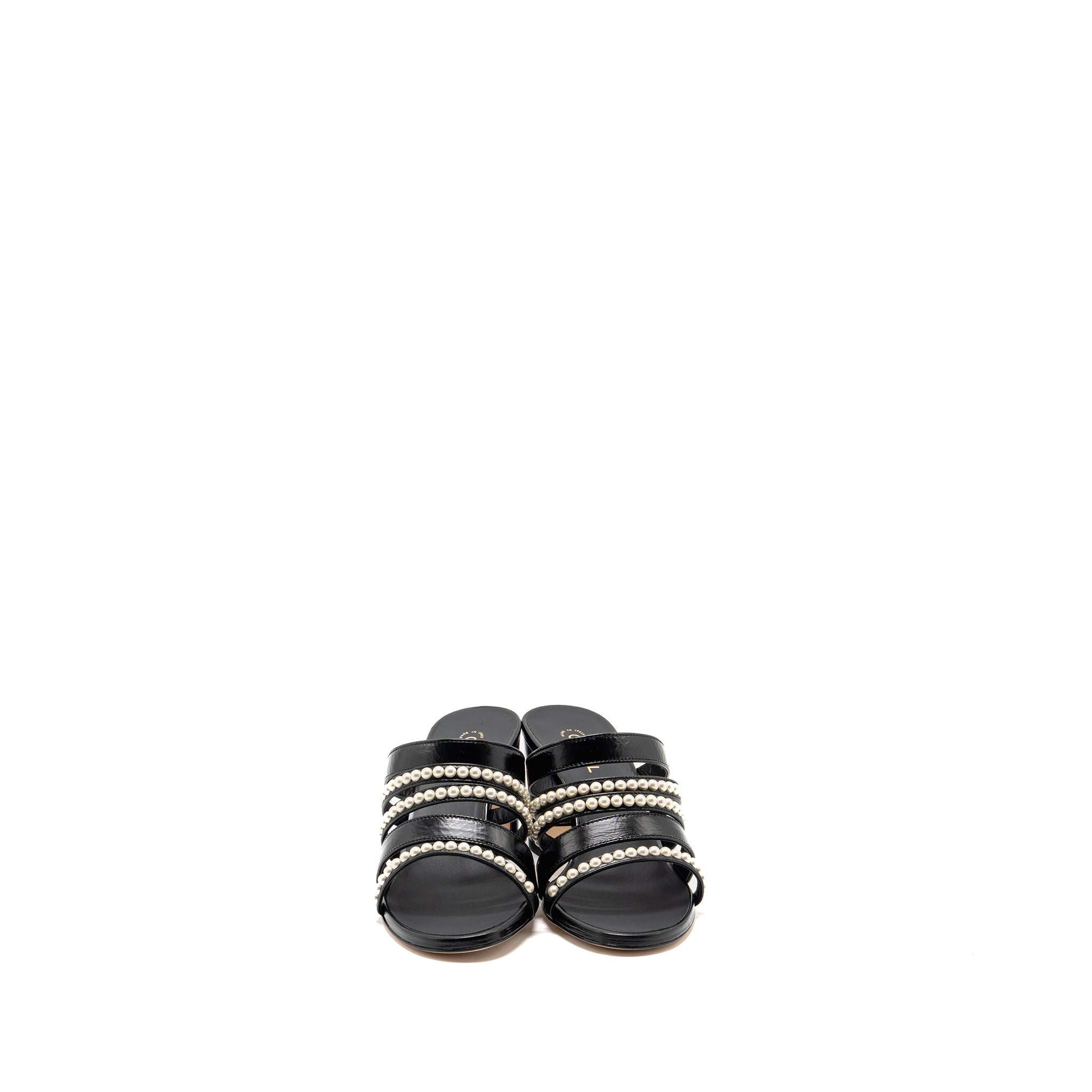 CHANEL LEATHER/PEARL SANDALS BLACK