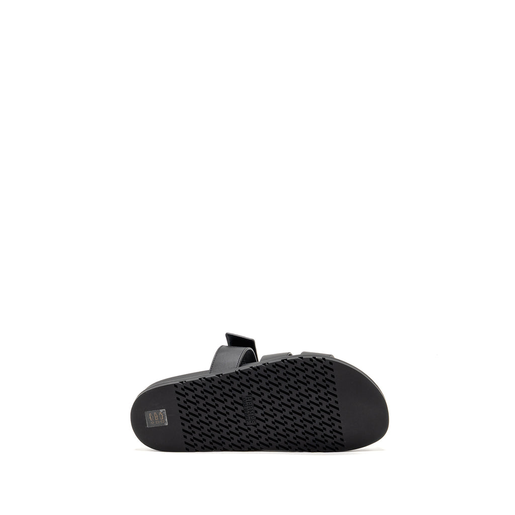 HERMES MEN’S CHYPRE SANDALS BLACK SHW