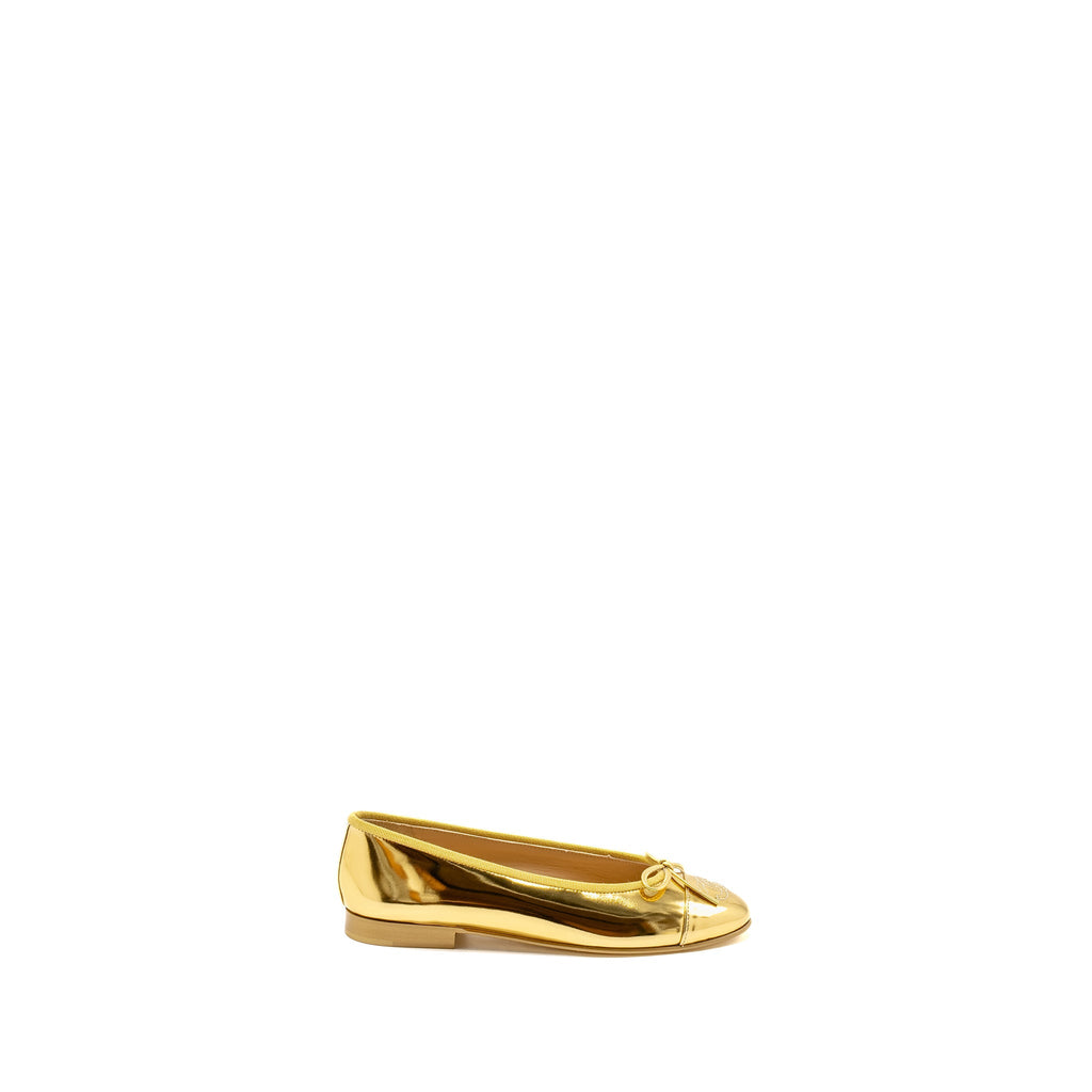 CHANEL 22K BALLERINAS FLAT SHOES CALFSKIN/PATENT GOLD