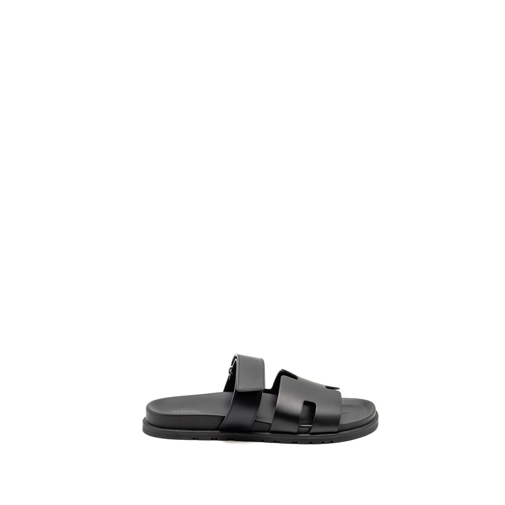 HERMES MEN’S CHYPRE SANDALS BLACK SHW