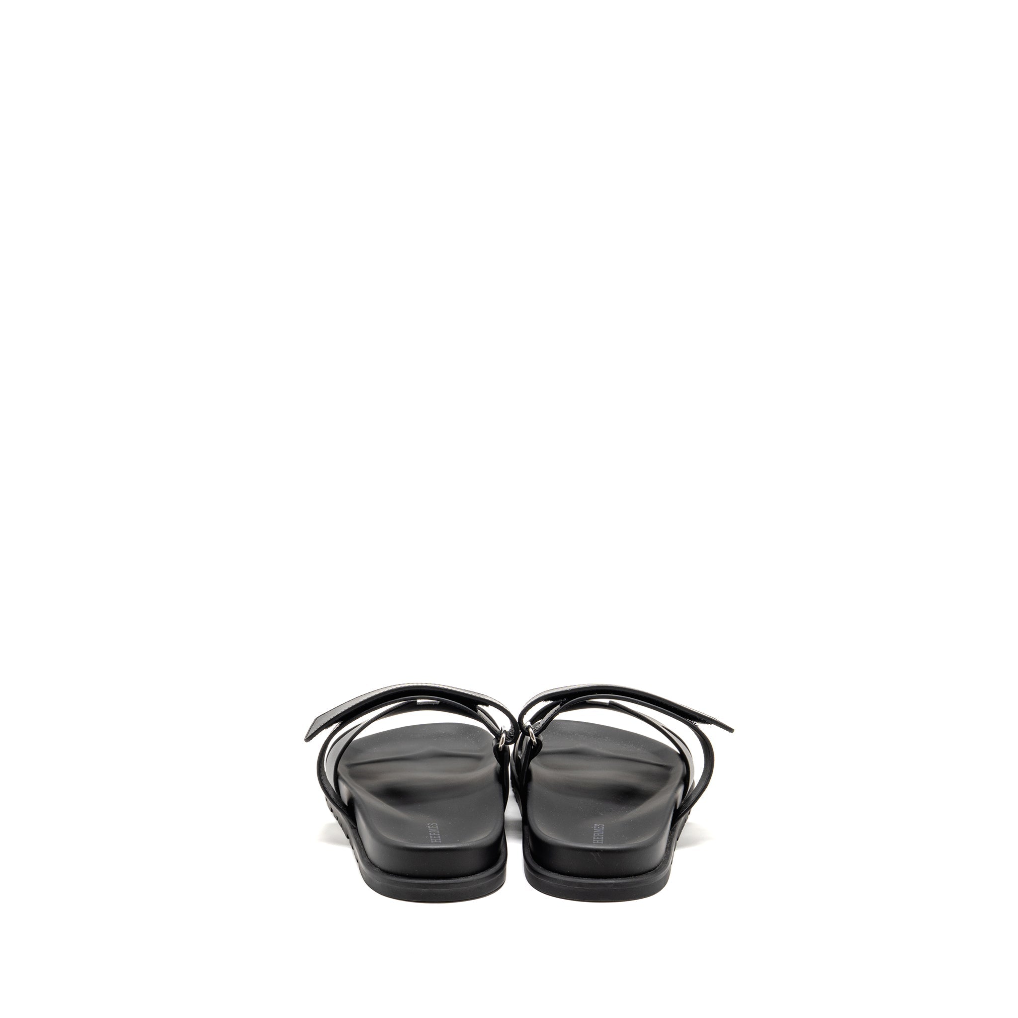 HERMES MEN’S CHYPRE SANDALS BLACK SHW