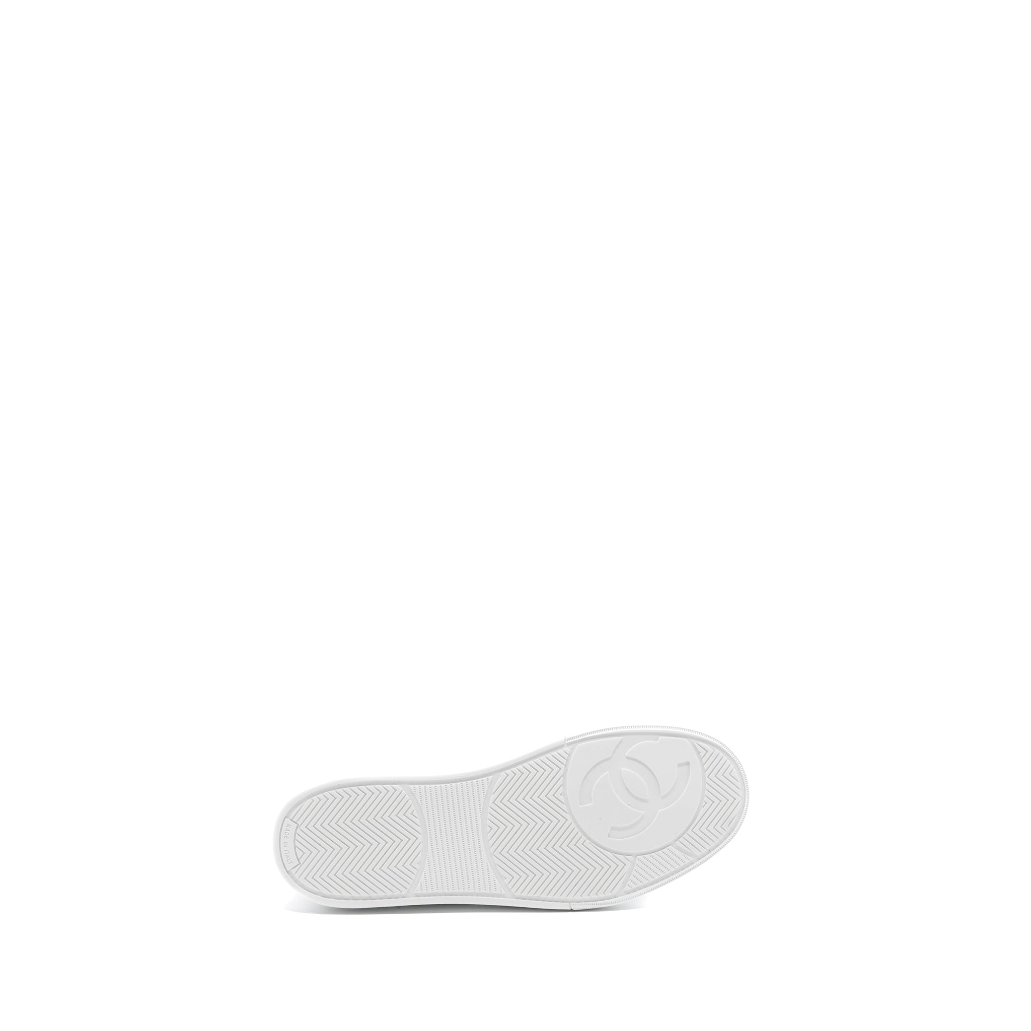 CHANEL SNEAKERS BLACK / WHITE