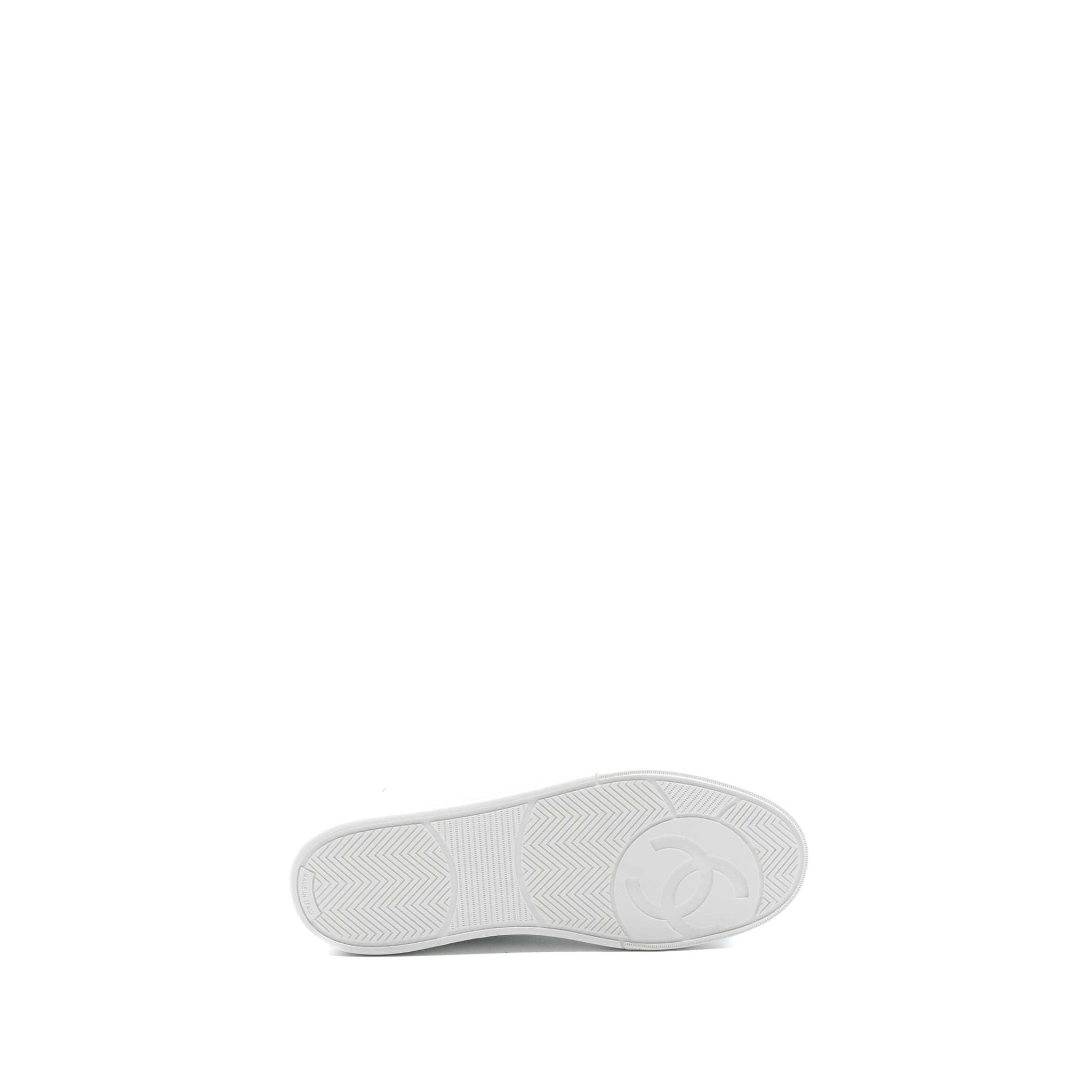 CHANEL SNEAKERS BLACK / WHITE