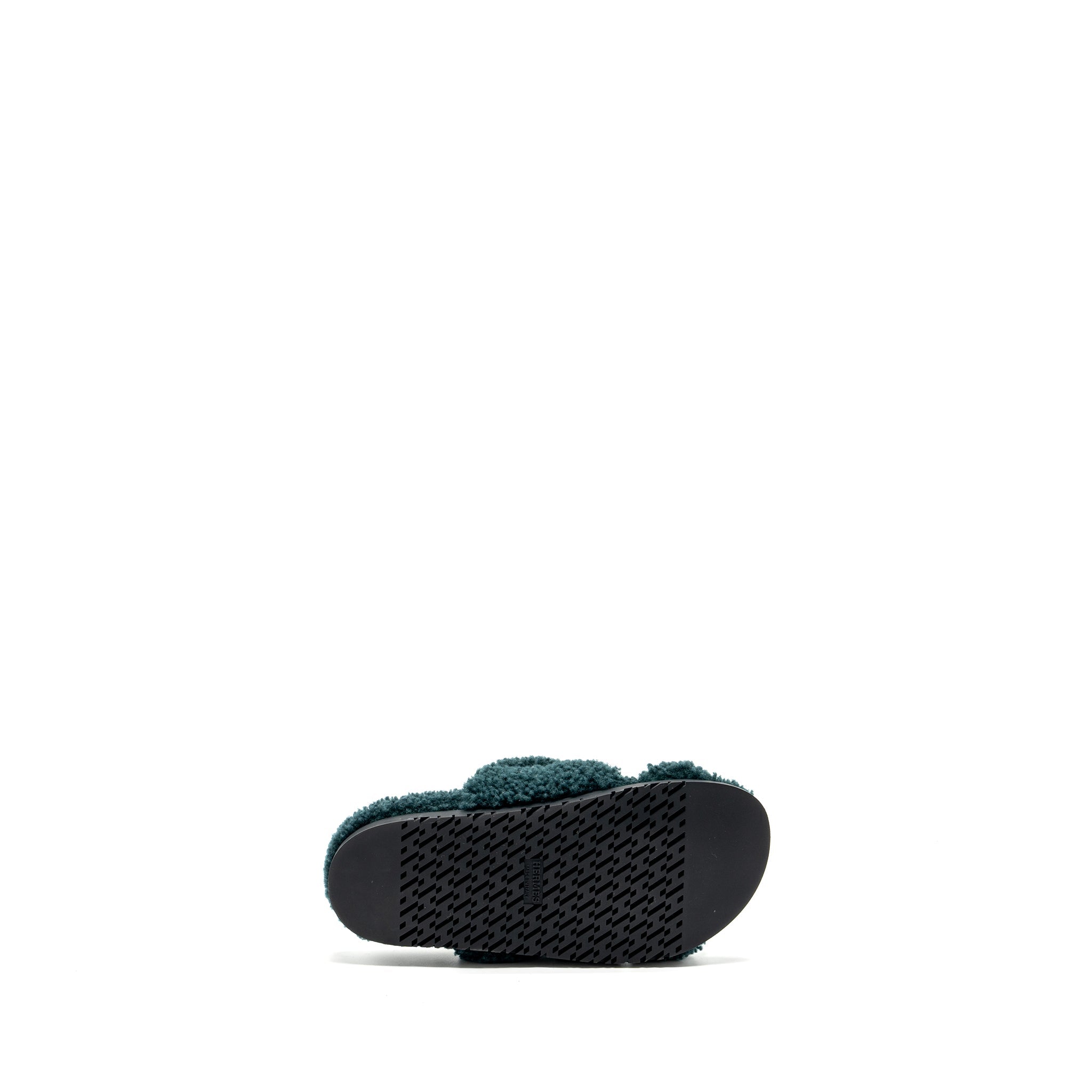 HERMES CHYPRE SANDALS VERT ANGELAIS
