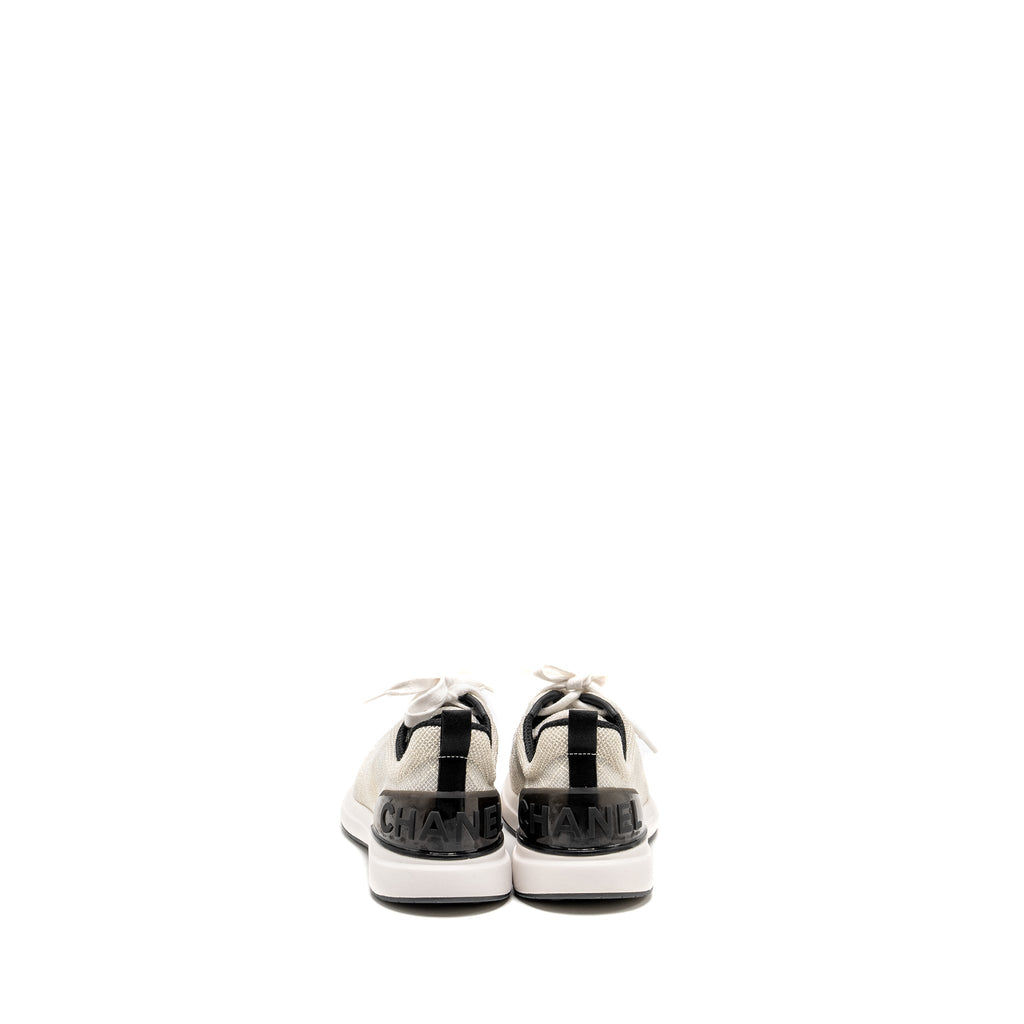 CHANEL 21C SNEAKER MESH/FABRIC WHITE/BLACK