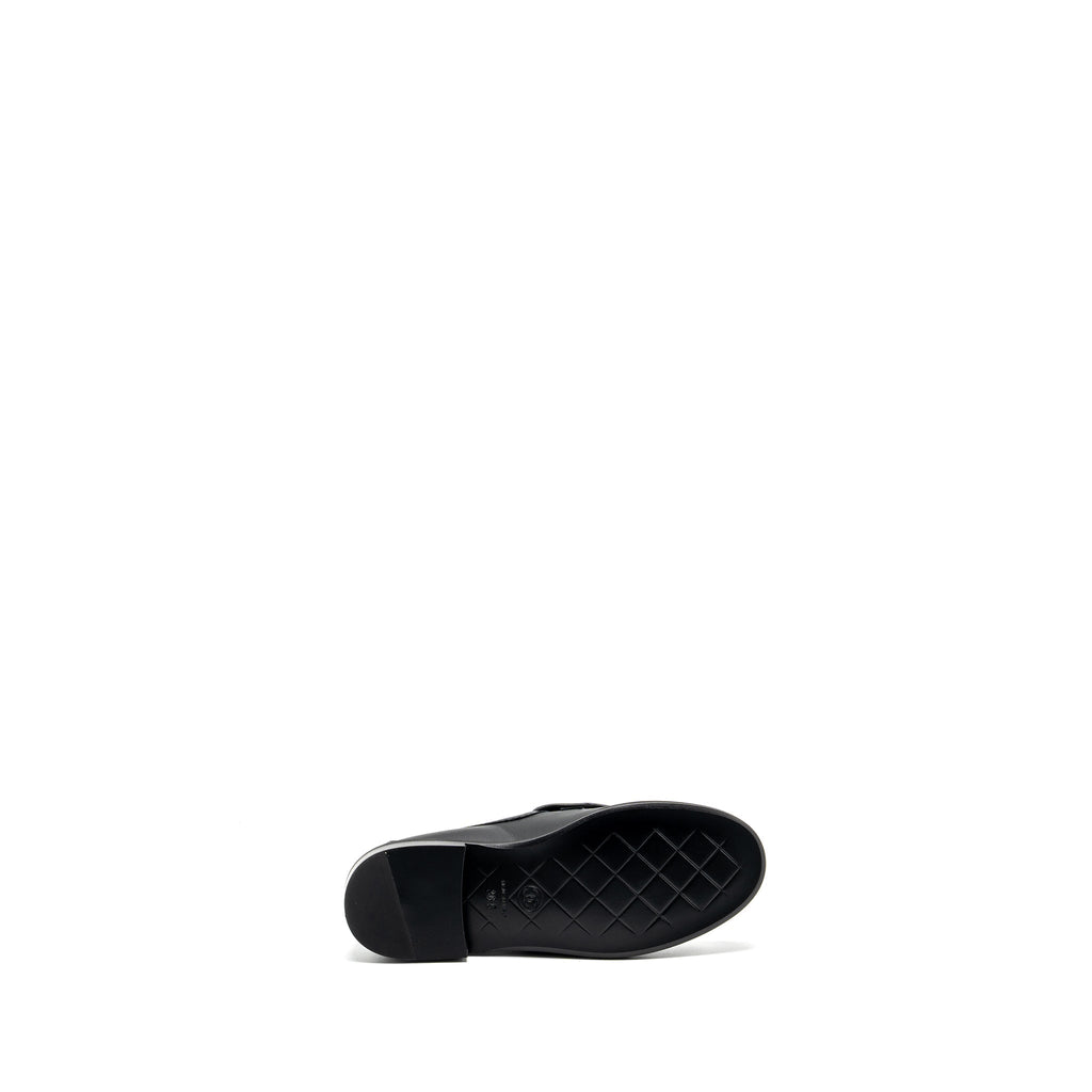 CHANEL CC TURNLOCK LOAFERS BLACK LGHW