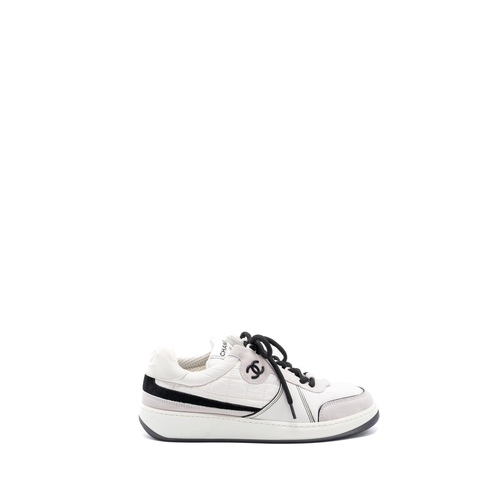 CHANEL SNEAKERS MULTICOLOR BLACK / WHITE/ LIGHT GREY