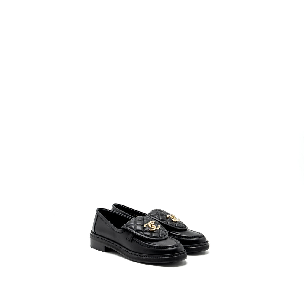 CHANEL CC TURNLOCK LOAFERS BLACK LGHW