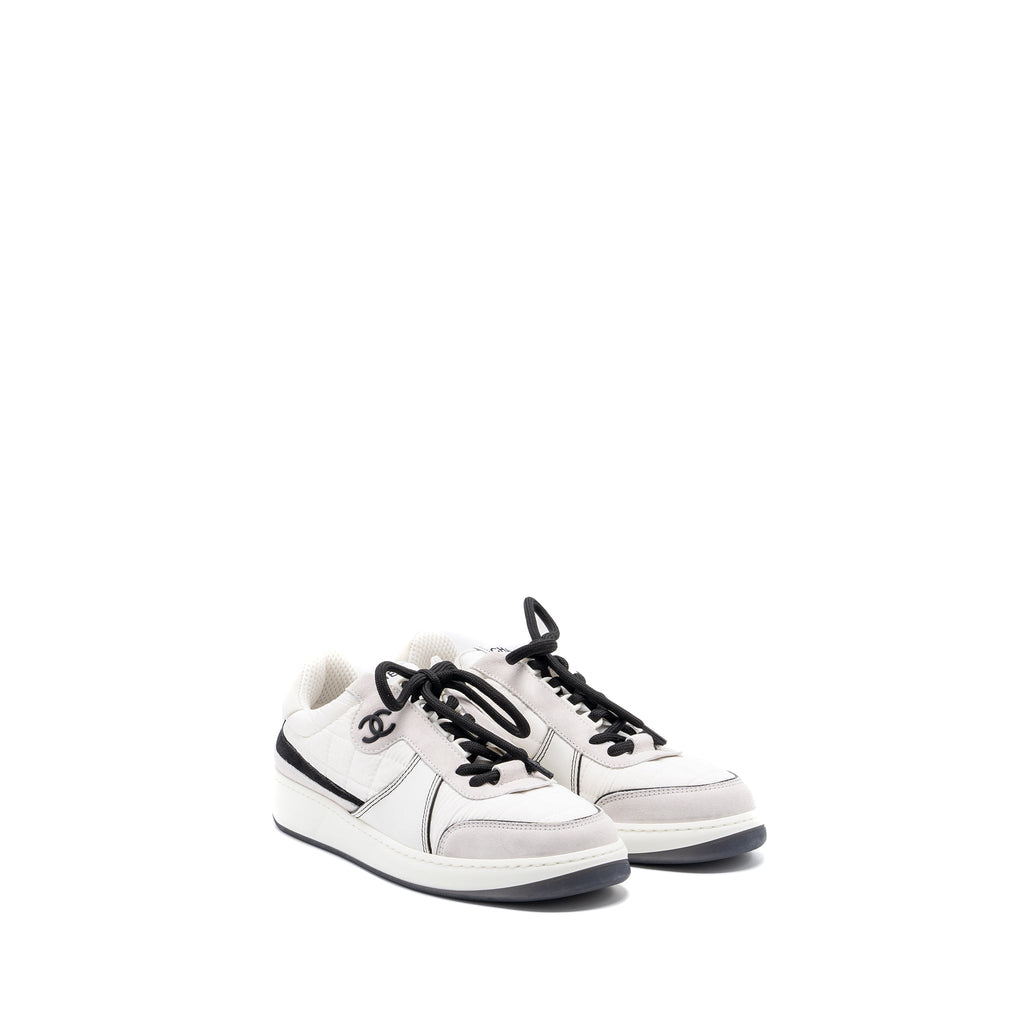 CHANEL SNEAKERS MULTICOLOR BLACK / WHITE/ LIGHT GREY