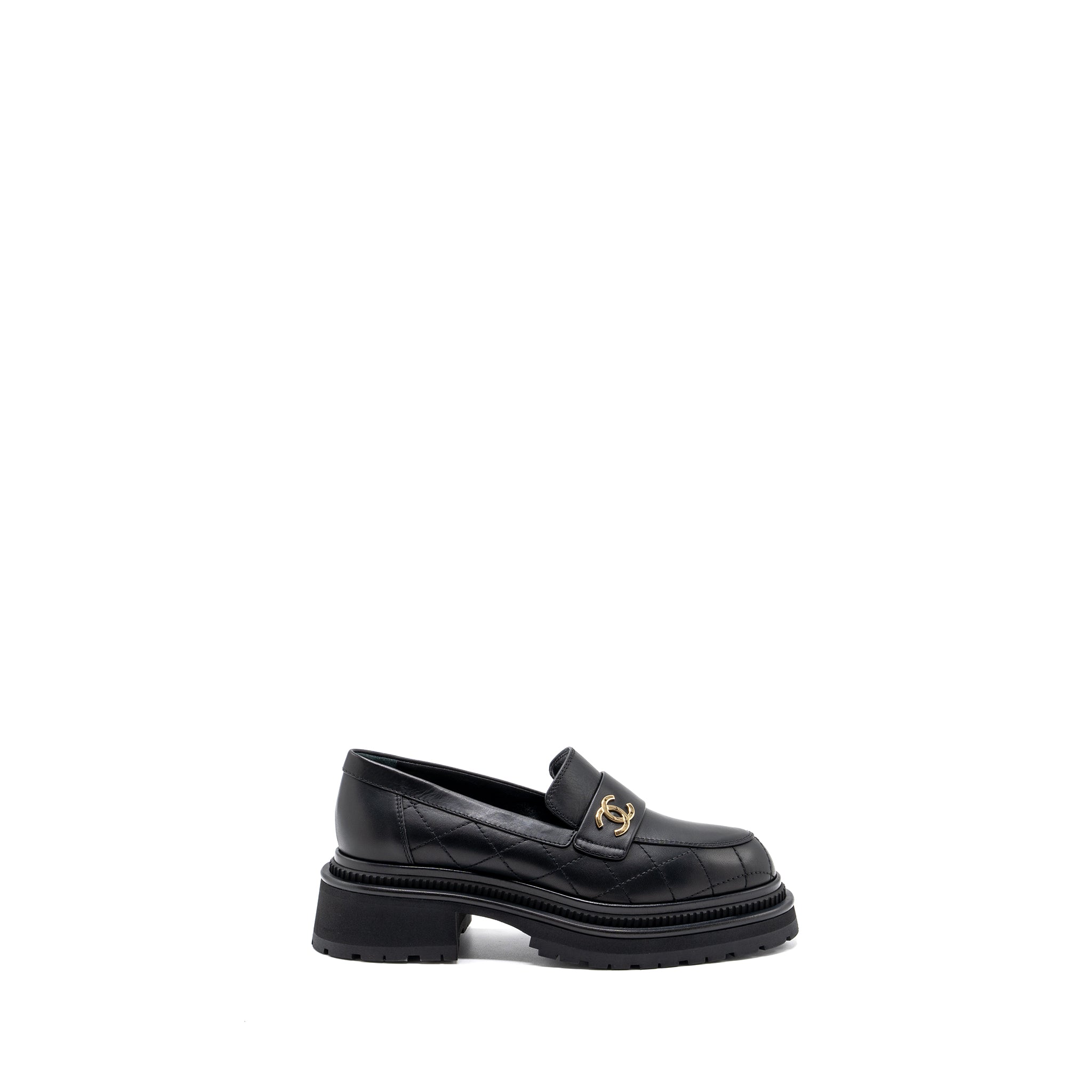 CHANEL CC LOGO LOAFER BLACK GHW