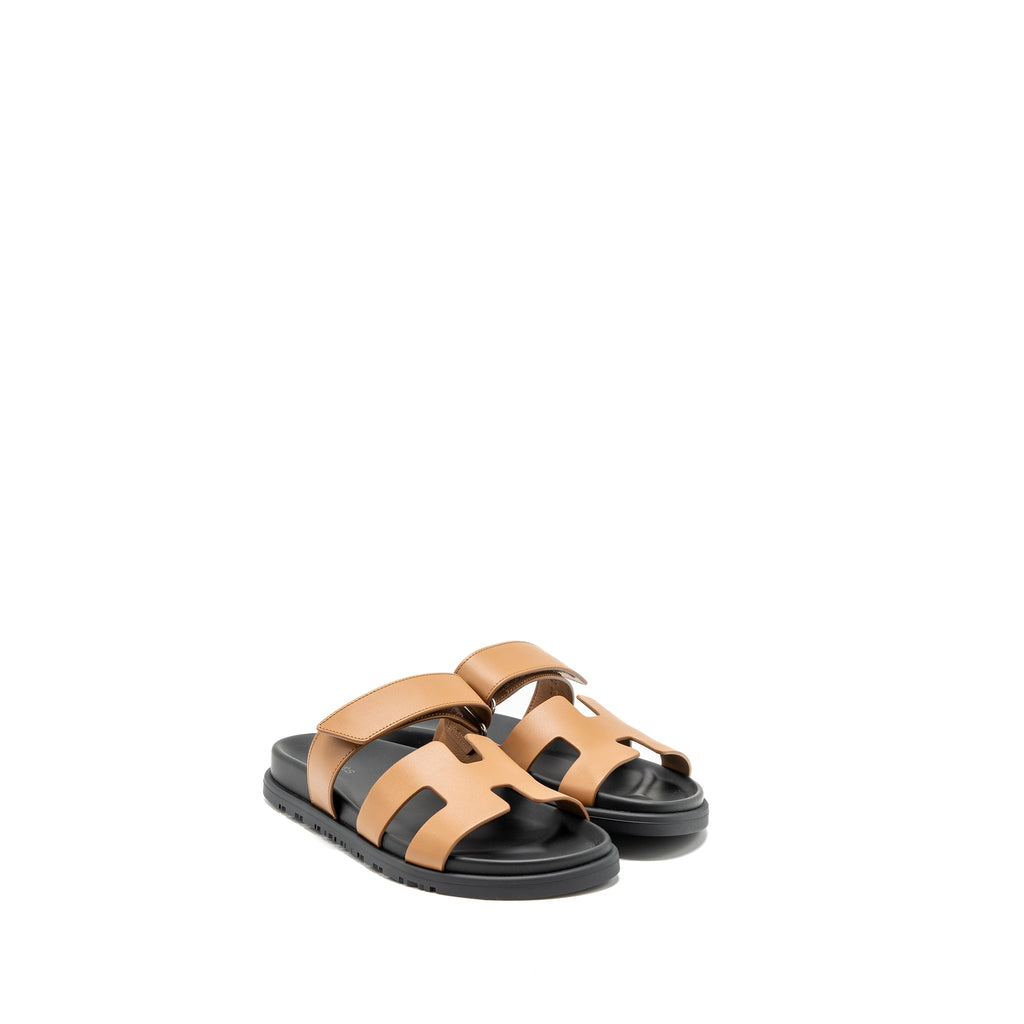 HERMES CHYPRE SANDALS NATUREL
