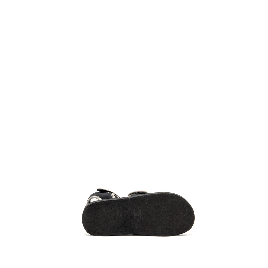 CHANEL JERSEY COCO STRAP SANDALS BLACK/WHITE