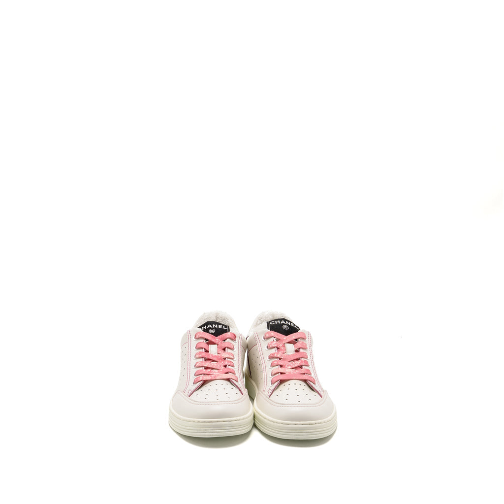 CHANEL LOGO SNEAKERS CALFSKIN WHITE/PINK