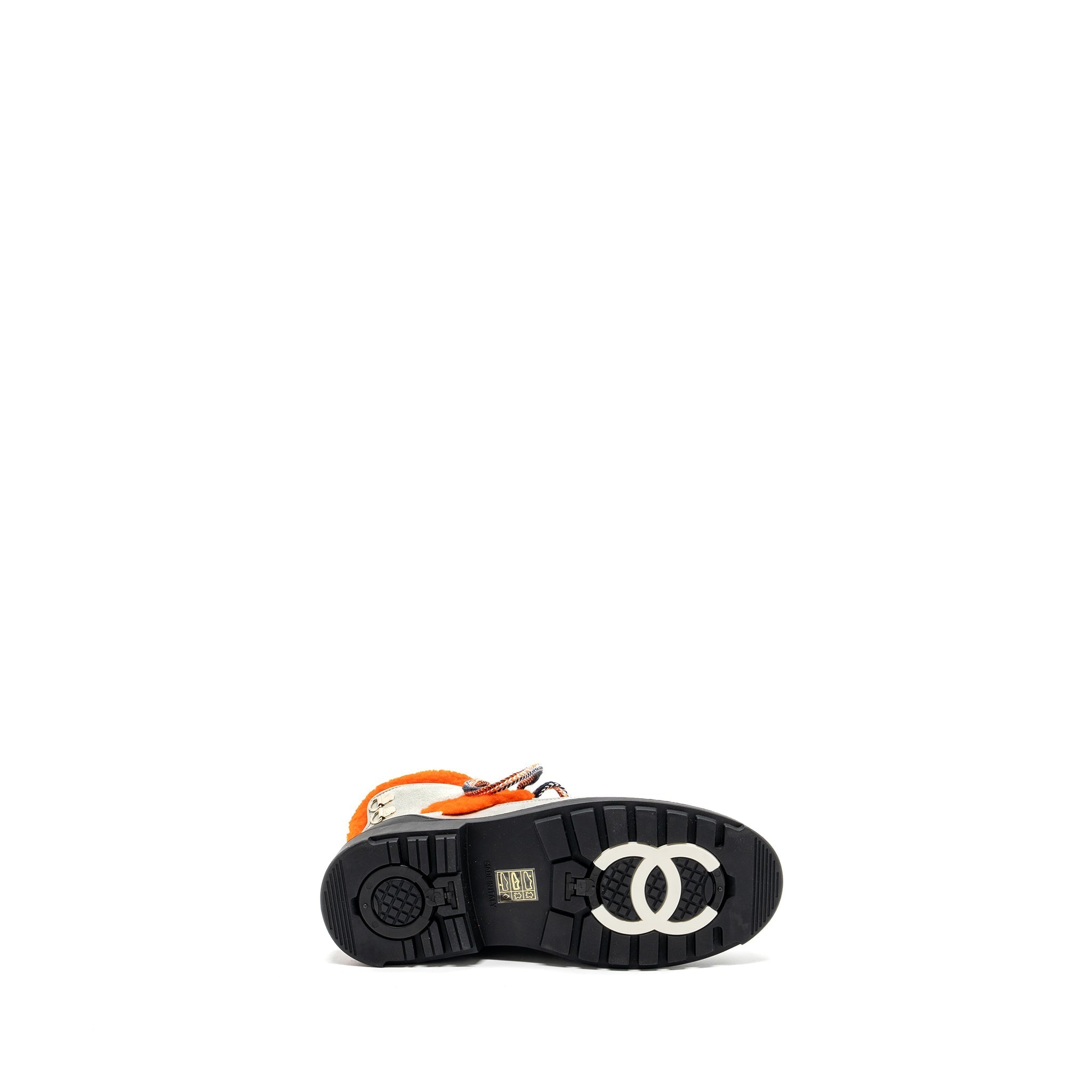 CHANEL LACE UP BOOTS SUEDE LEATHER / SHEARLING GREY / ORANGE