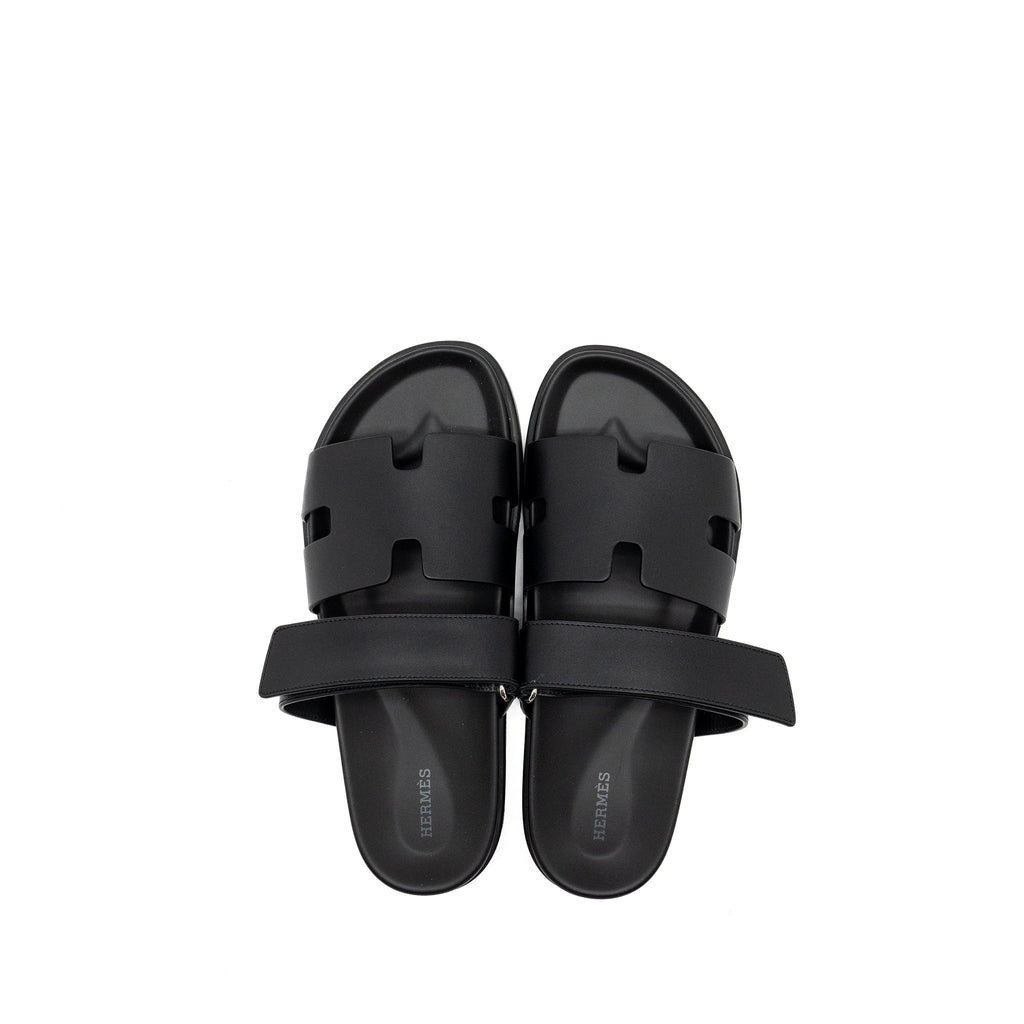 HERMES MEN’S CHYPRE SANDALS BLACK
