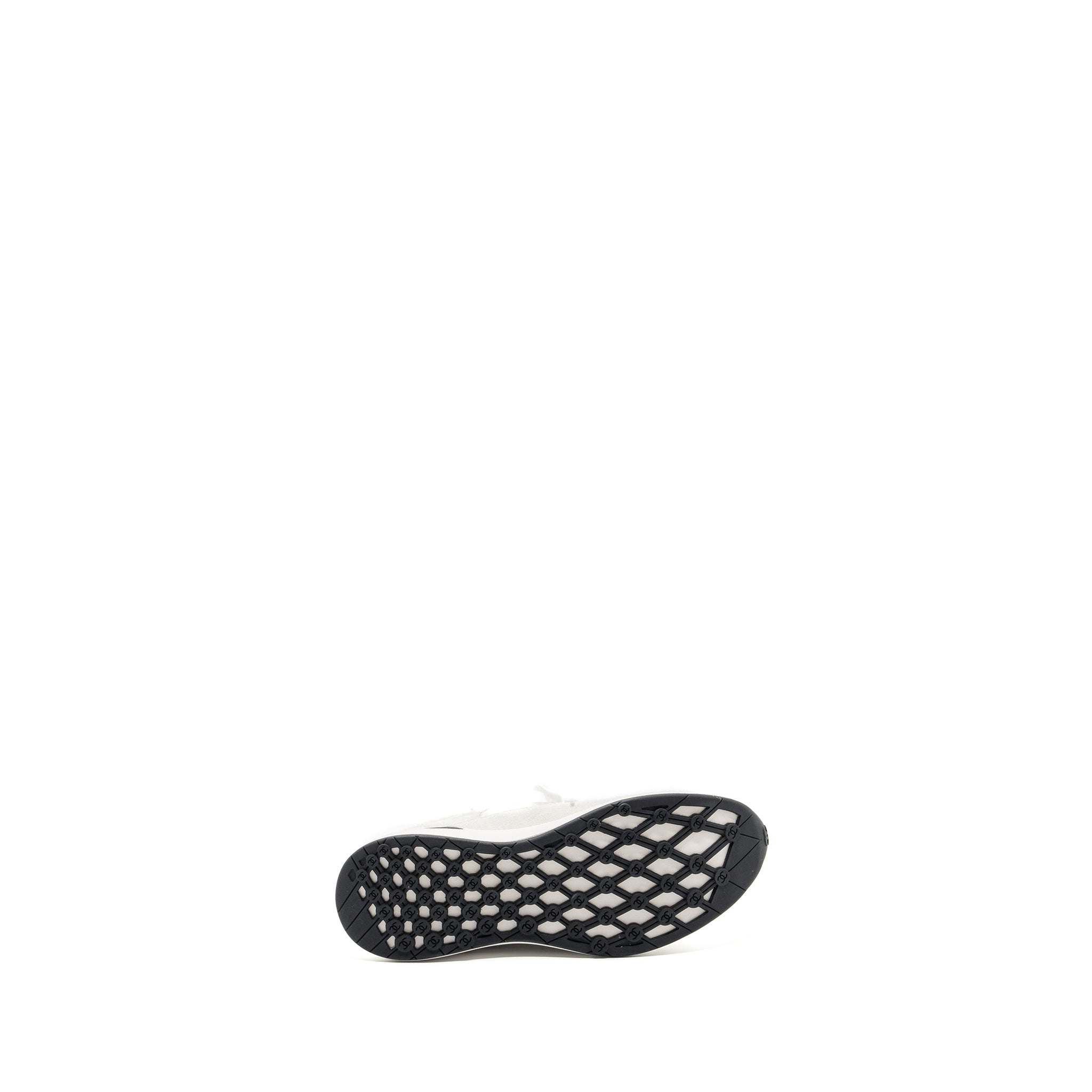 CHANEL CC LOGO SNEAKERS WHITE