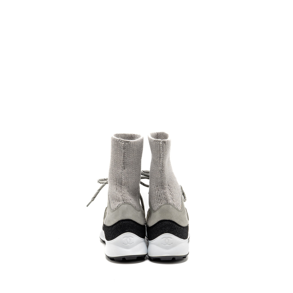 CHANEL 21K CC SNEAKERS SUEDE CALFSKIN/KNIT GREY/DARK GREY/LIGHT GREY SHW