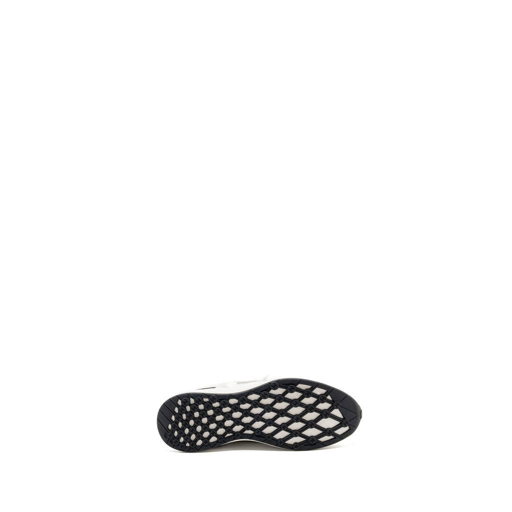 CHANEL CC LOGO SNEAKERS WHITE