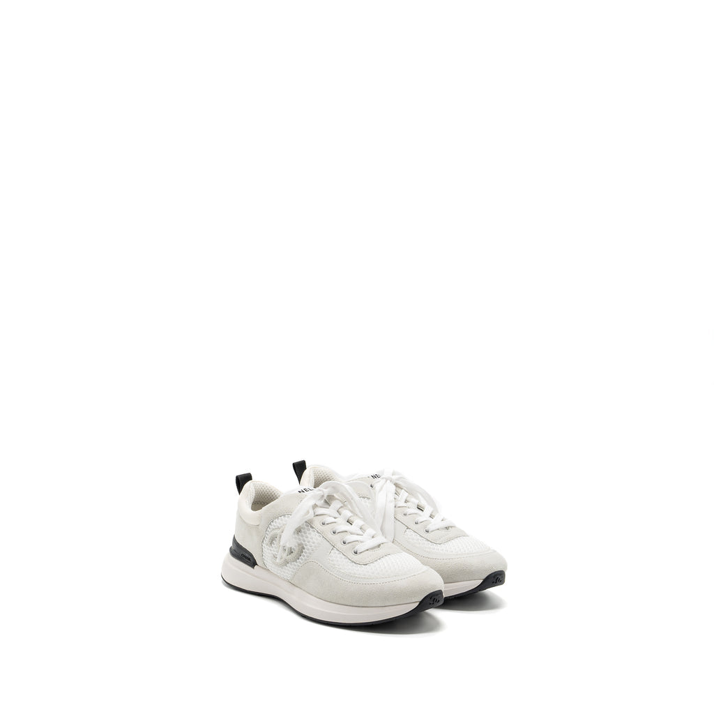 CHANEL CC LOGO SNEAKERS WHITE