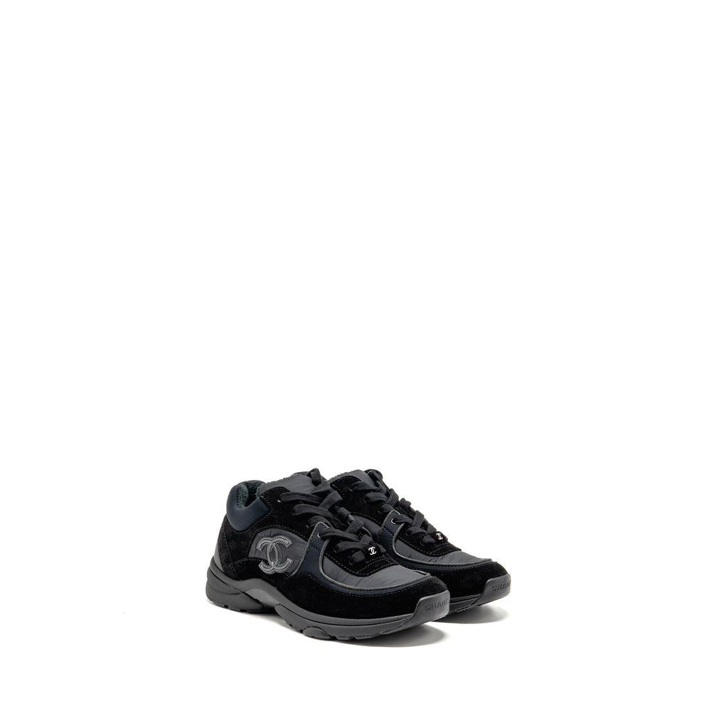 CHANEL CC SNEAKERS SUEDE/FABRIC BLACK