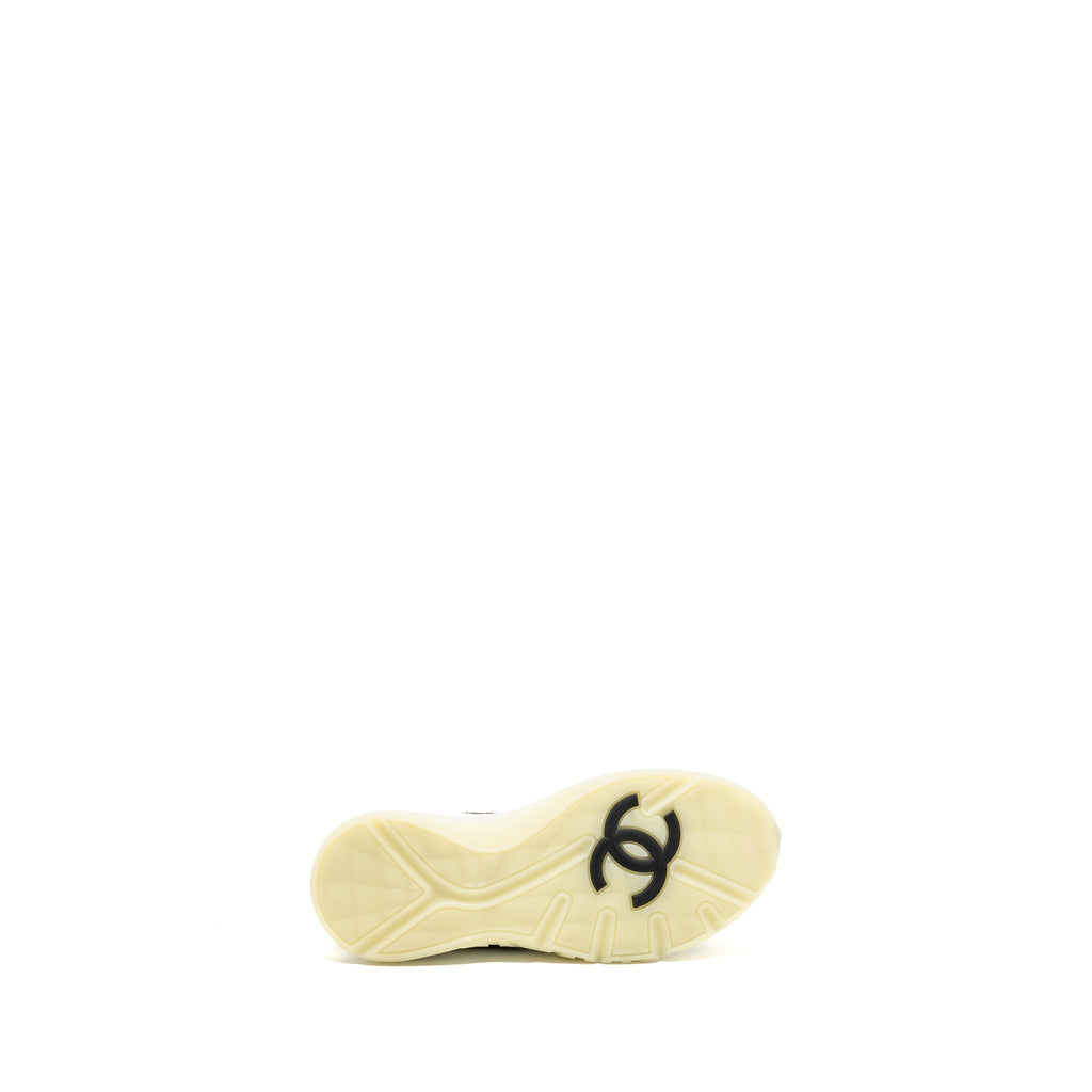 CHANEL CC AND LETTER LOGO SNEAKERS SUEDE/FABRIC BLACK/WHITE