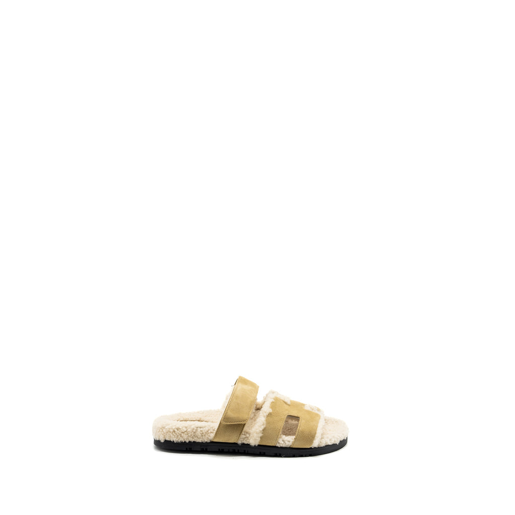 HERMES CHYPRE SANDALS CHÈVRE VELOURS BEIGE ALBATRE