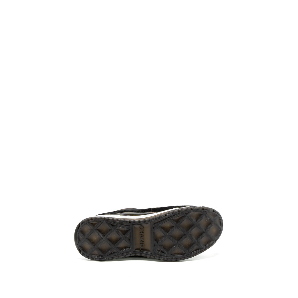 CHANEL CLASSIC SNEAKER FABRIC/SUEDE CALFSKIN BLACK/WHITE