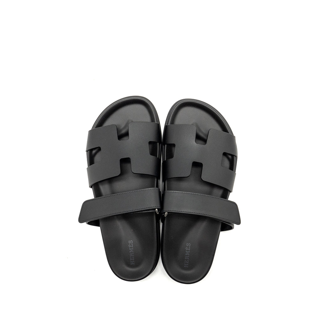 HERMES CHYPRE SANDALS BLACK
