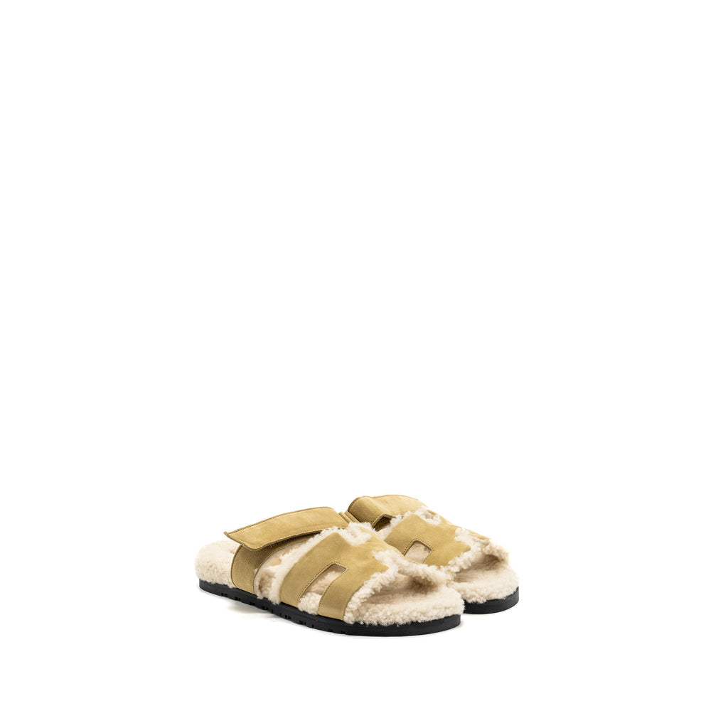 HERMES CHYPRE SANDALS CHÈVRE VELOURS BEIGE ALBATRE