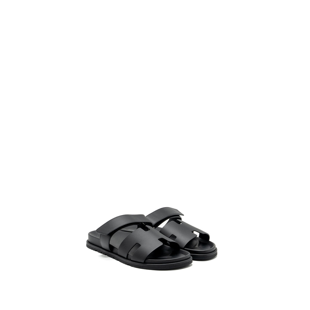 HERMES CHYPRE SANDALS BLACK