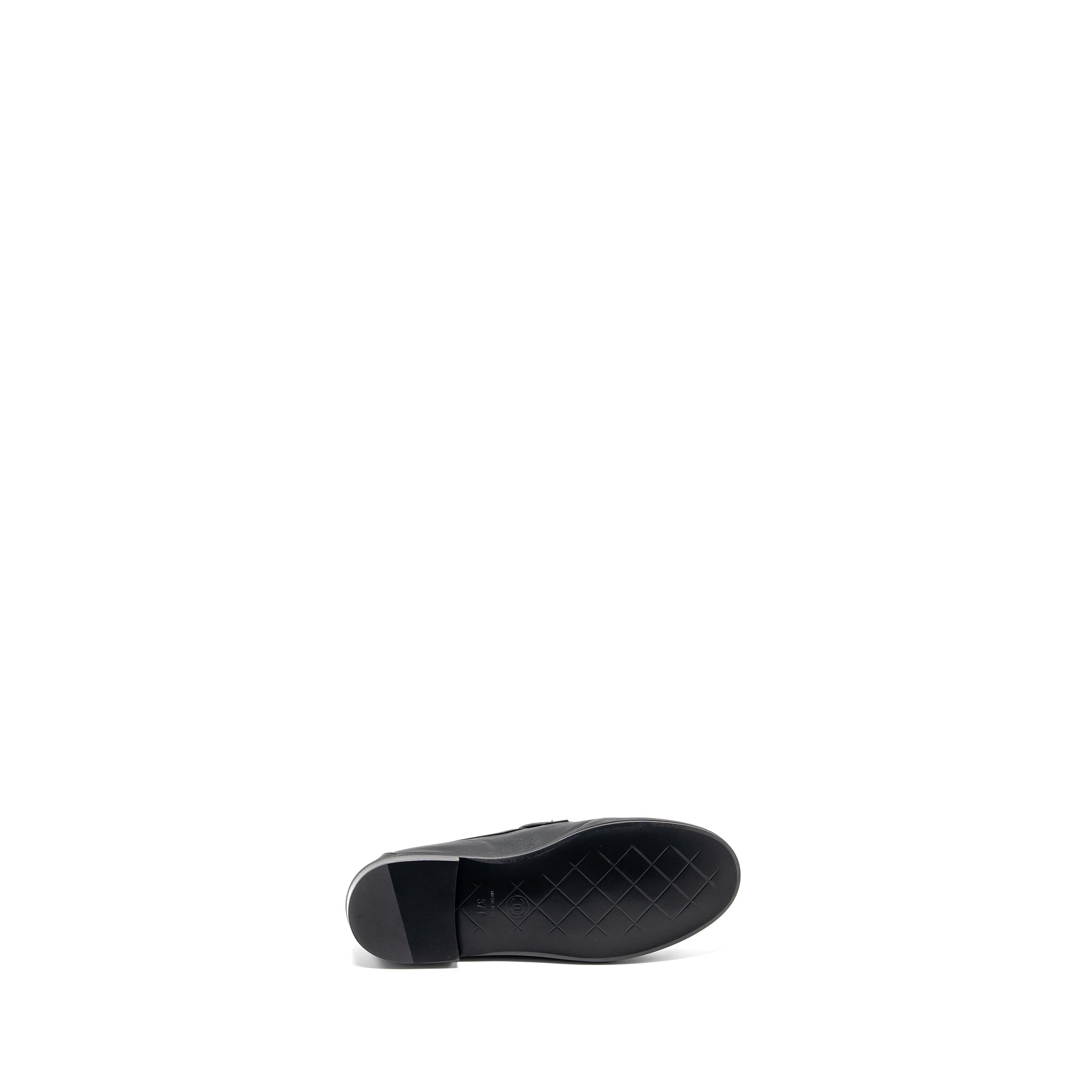 CHANEL 24C QUILTED CC LOGO LOAFER SO BLACK