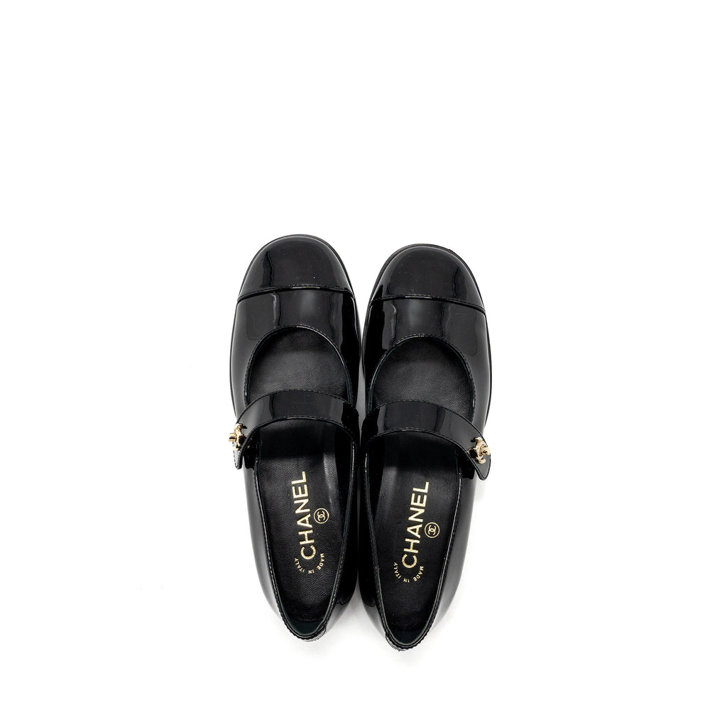 CHANEL MARY JANES PATENT CALFSKIN BLACK LGHW