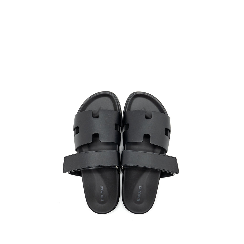 HERMES MEN’S CHYPRE SANDALS BLACK