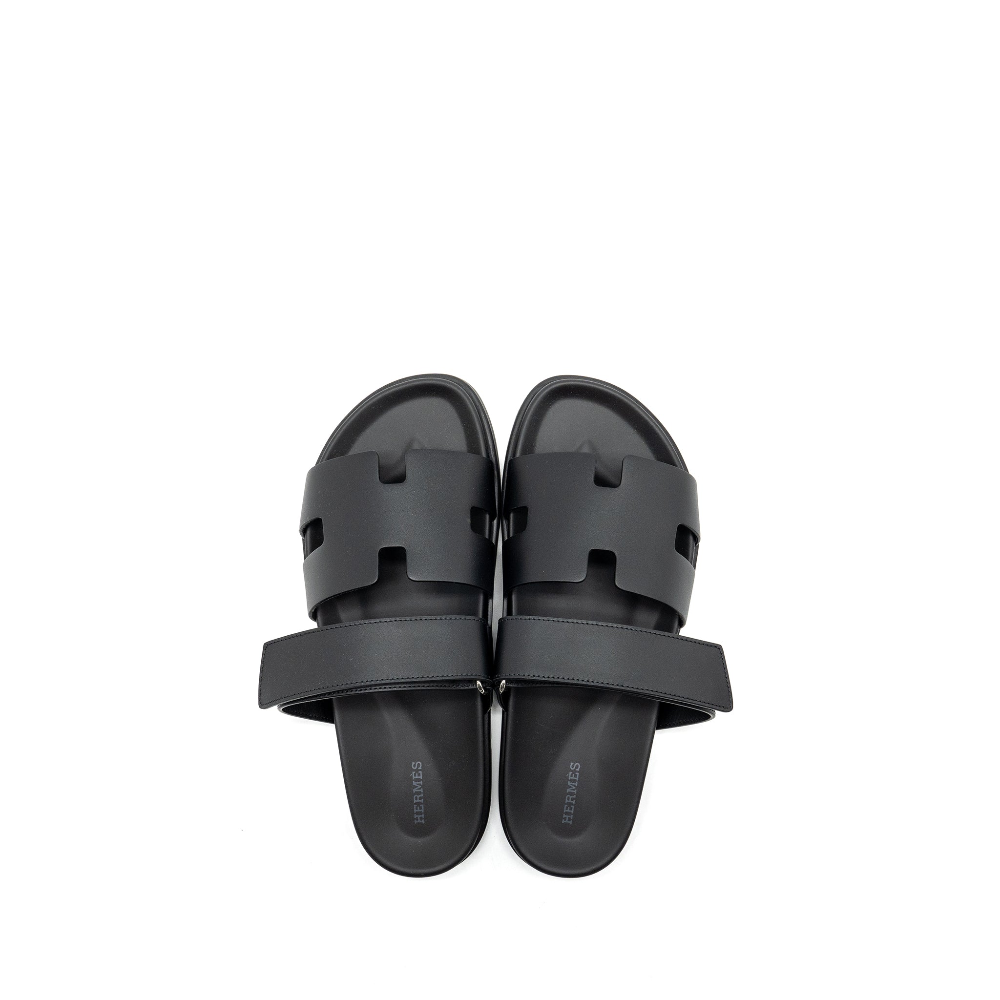 HERMES MEN’S CHYPRE SANDALS BLACK