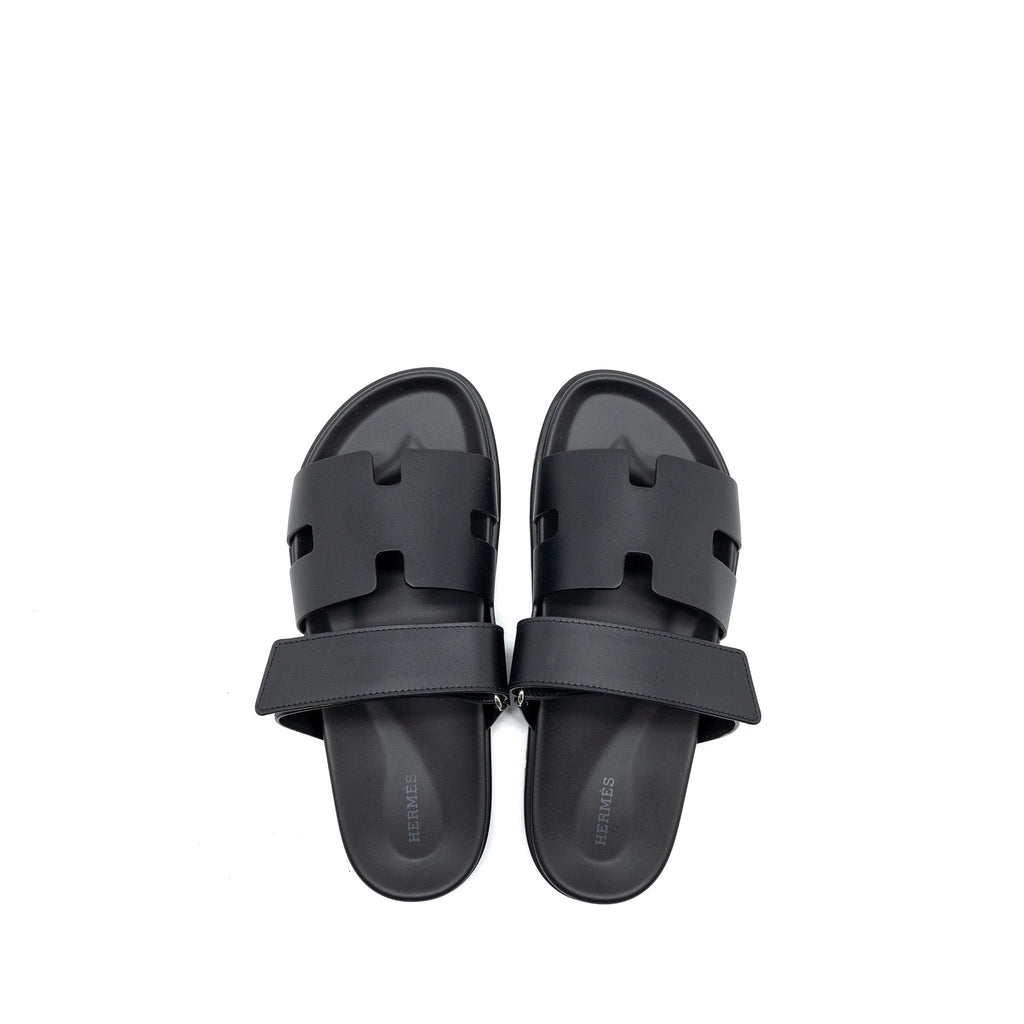 HERMES MEN’S CHYPRE SANDAL CALFSKIN BLACK
