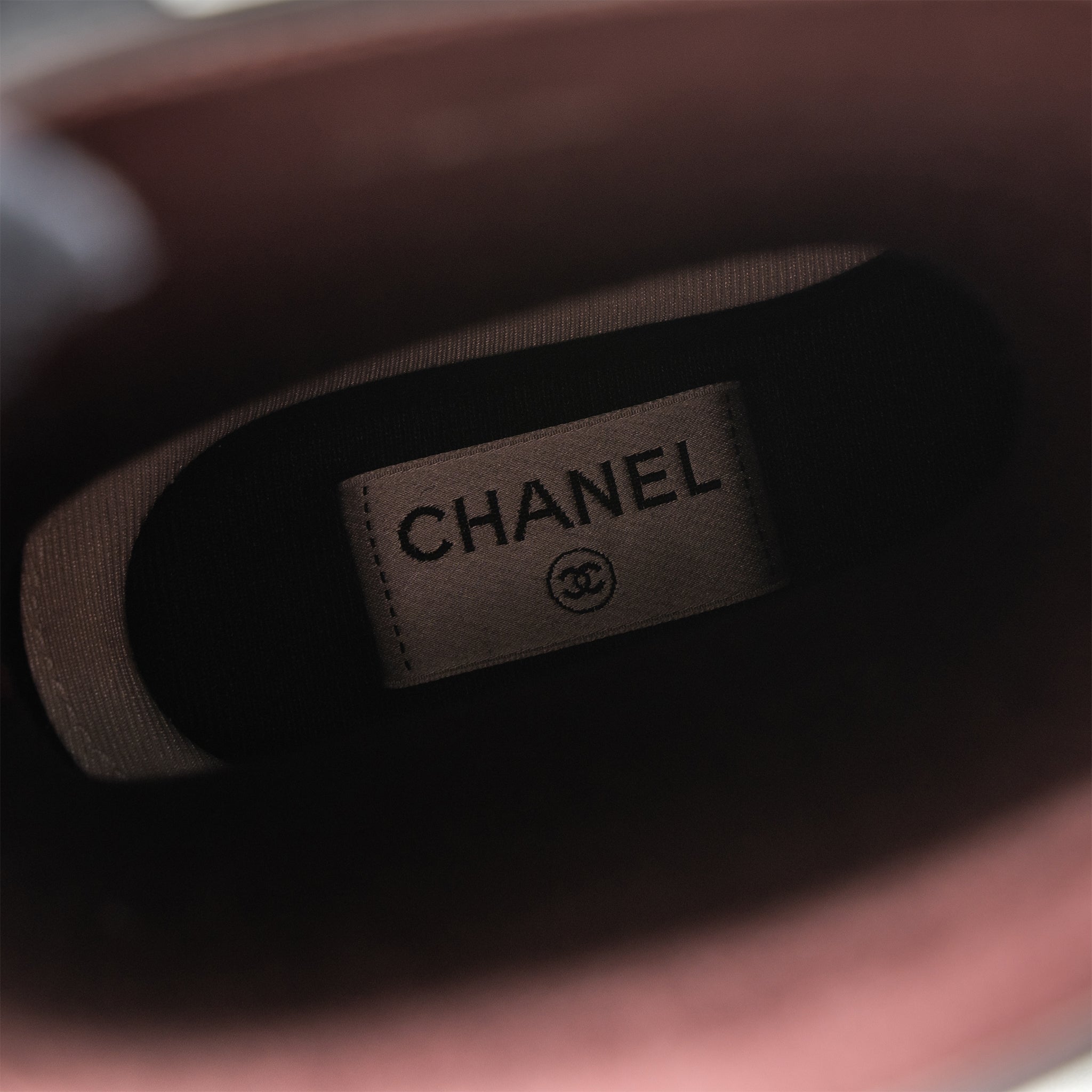 CHANEL RUBBER BOOTS BLACK/WHITE