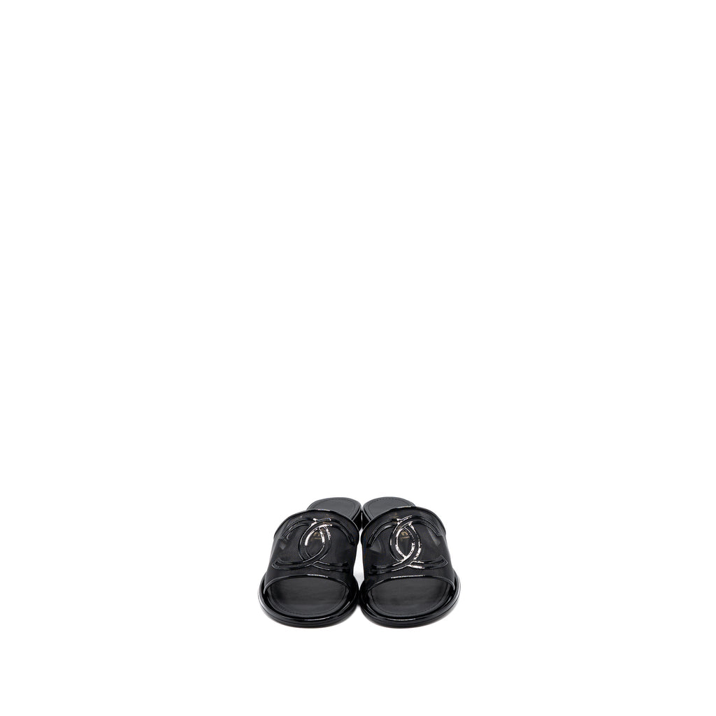 CHANEL CC LOGO SANDALS BLACK