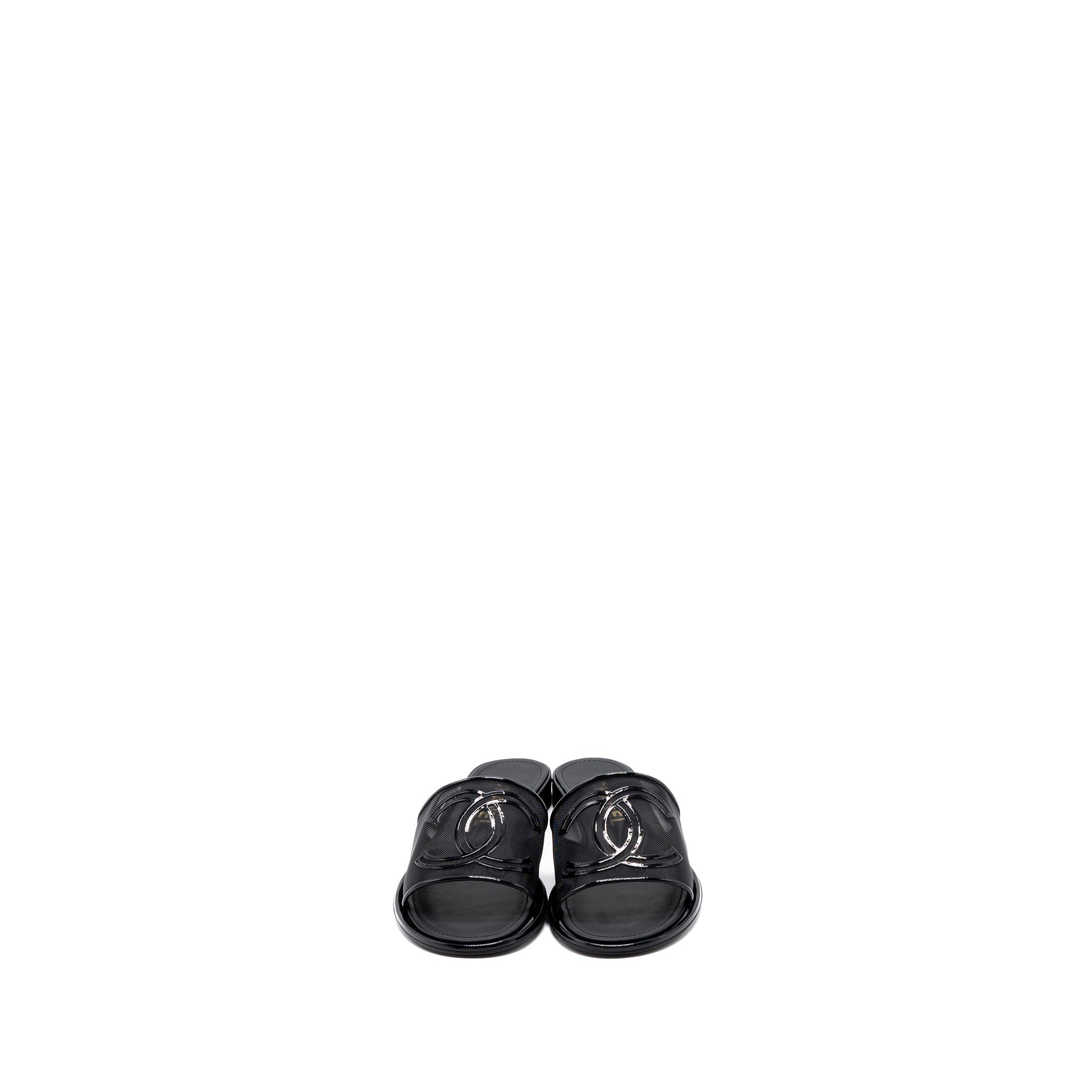 CHANEL CC LOGO SANDALS BLACK