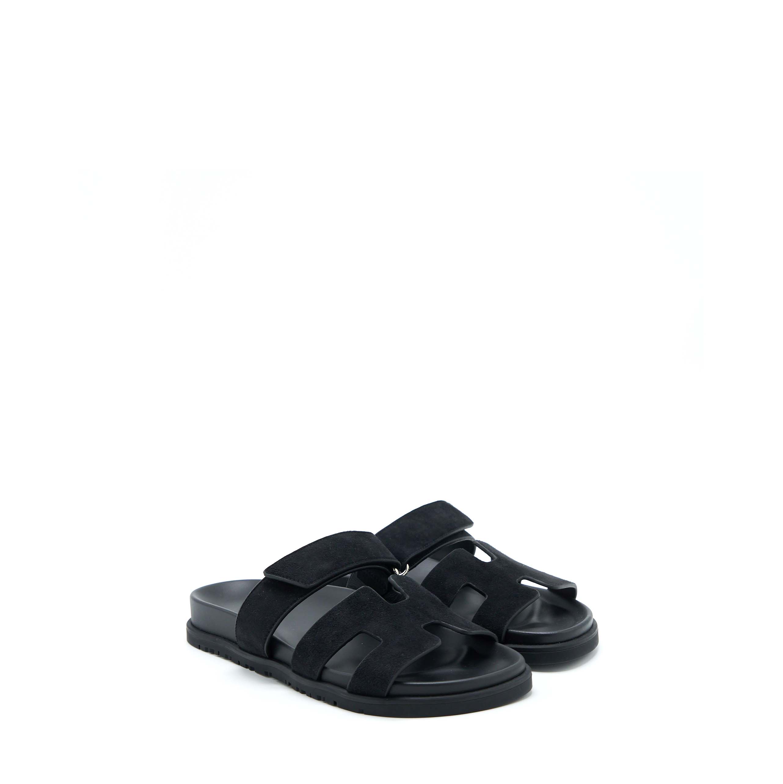 HERMES CHYPRE SANDAL SUEDE BLACK SHW