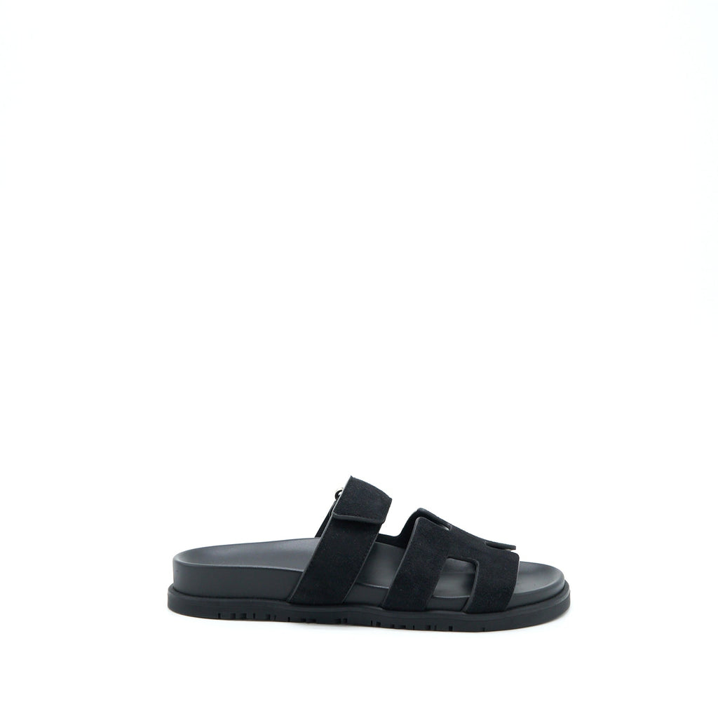 HERMES CHYPRE SANDAL SUEDE BLACK SHW