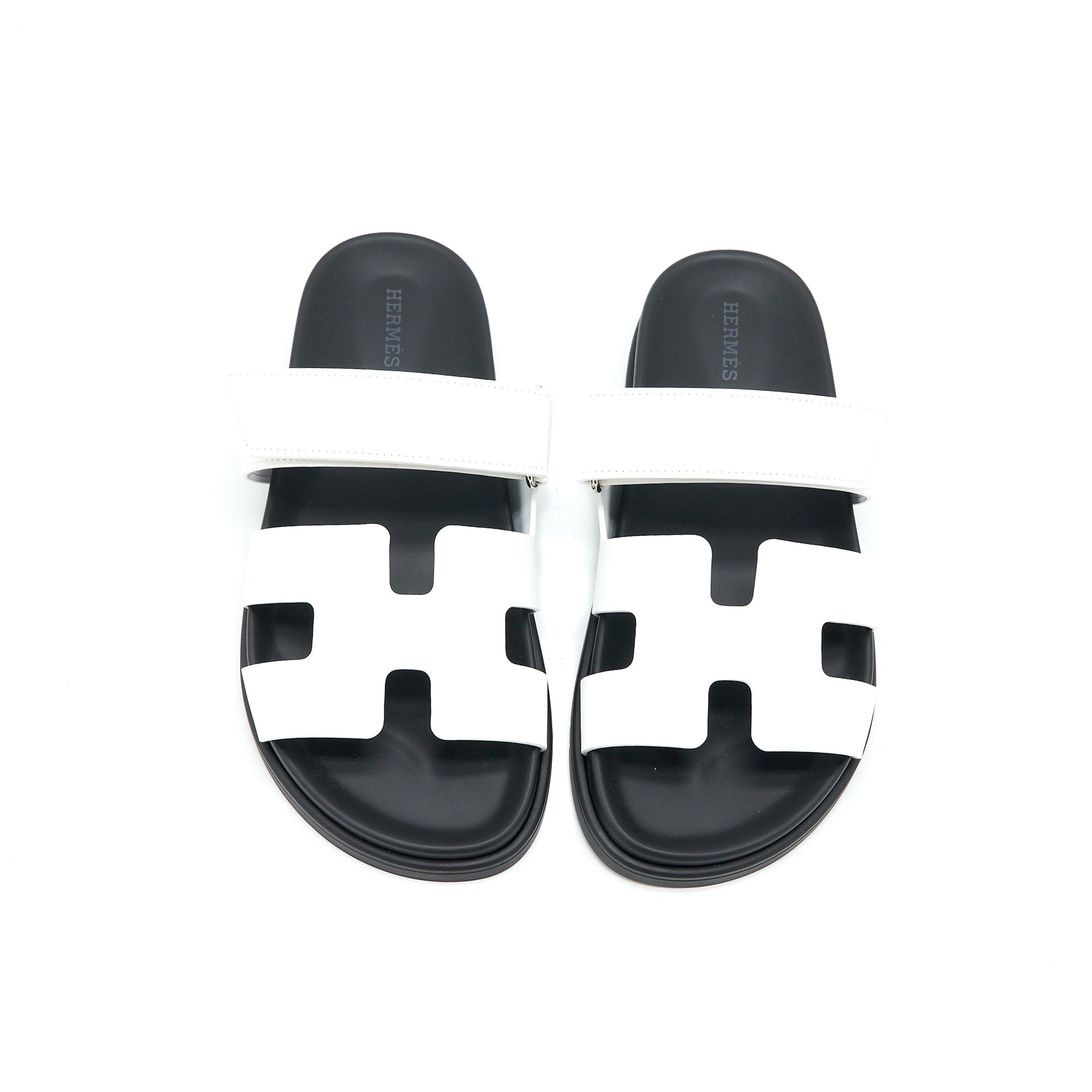 HERMES CHYPRE SANDAL SUEDE WHITE/BLACK SHW