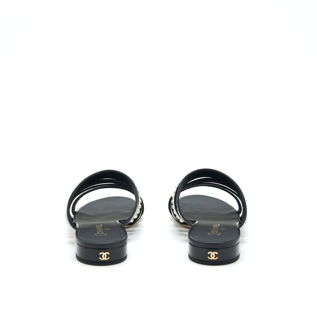 CHANEL LEATHER AND PEARL SANDAL BLACK